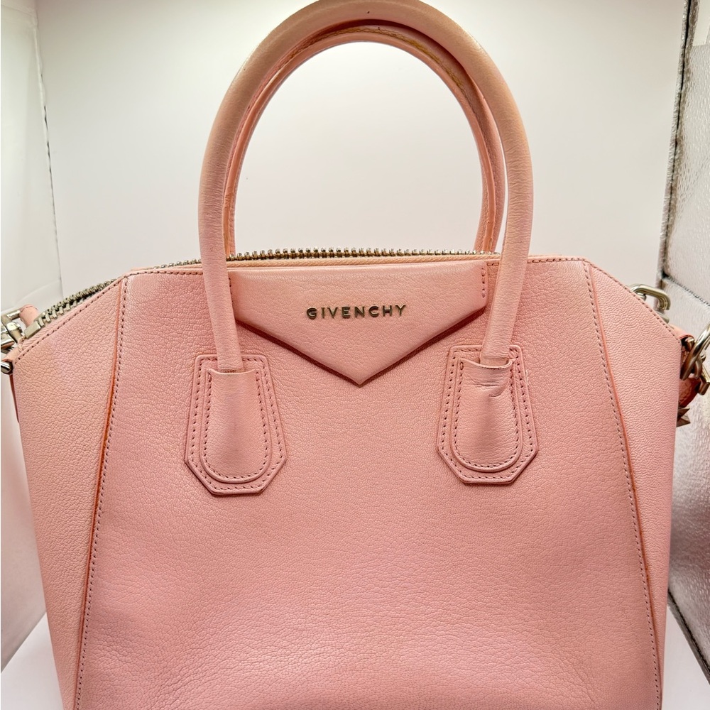Givenchy Antigona (light pink)